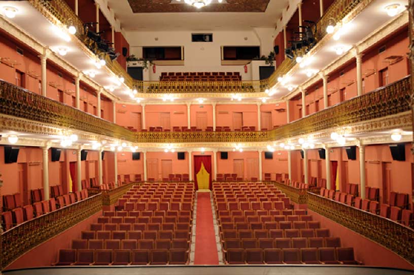 Teatro Cervantes en Abaran. Interior del teatro