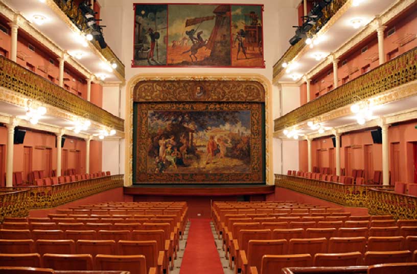 Teatro Cervantes en Abaran. Interior del teatro