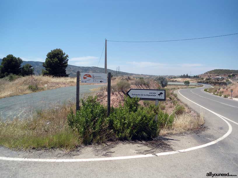 Estrecho de la Arboleja en Aledo. Carretera de acceso