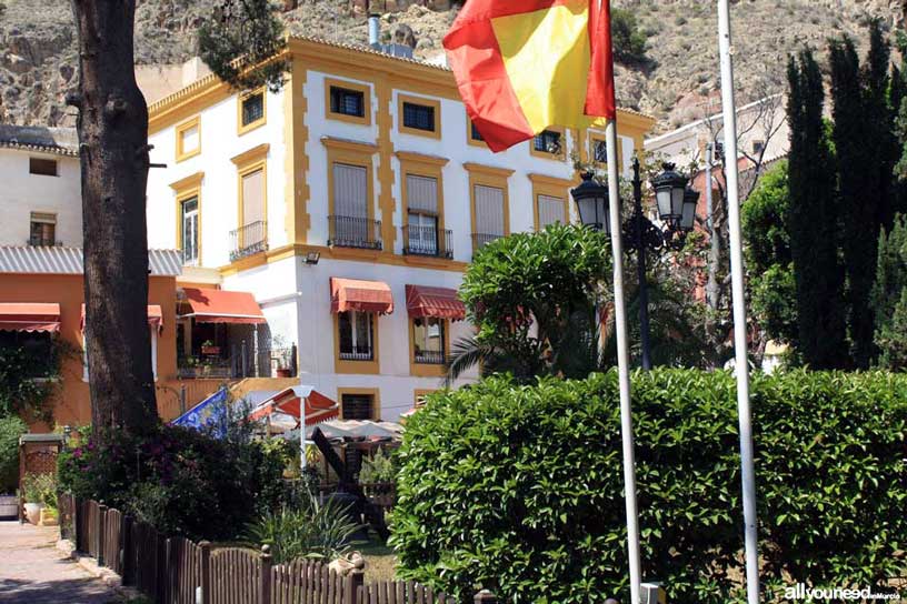 Hotel Hostería Conde de la Vallesa en Blanca