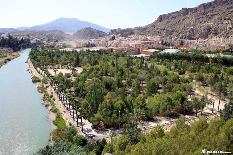 Parque de las Cuevas en Blanca