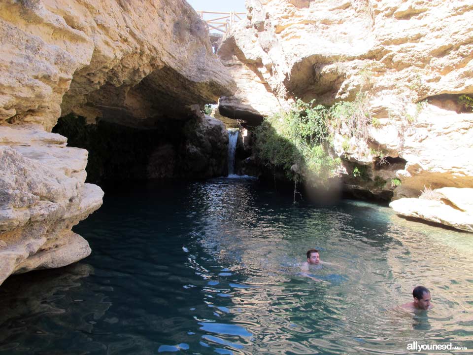 Nacimiento del río Mula y Salto del Usero. Espacio natural situado en Bullas