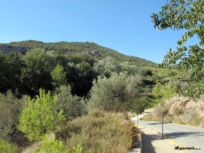 Nacimiento del río Mula y Salto del Usero. Espacio natural situado en Bullas. El Castelar