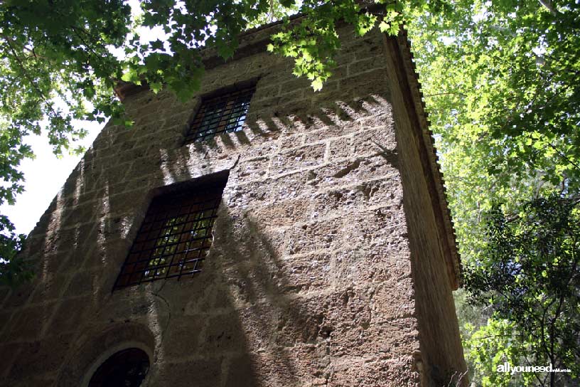 Fuentes del Marqués en Caravaca de la Cruz.Torreón de los Templarios