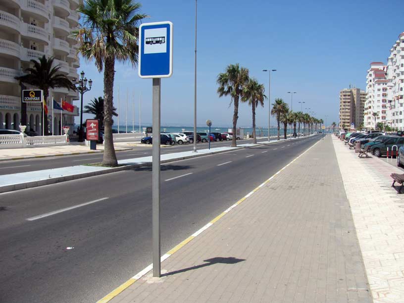 Parada de autobús en La Manga