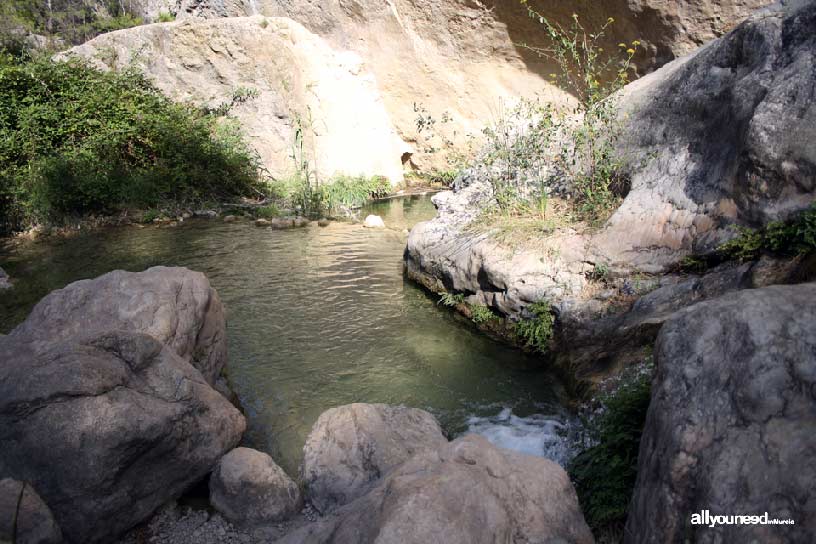 Estrecho de la Puerta y Baños de Somogil en Moratalla