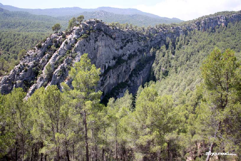 Estrecho de la Puerta y Baños de Somogil en Moratalla