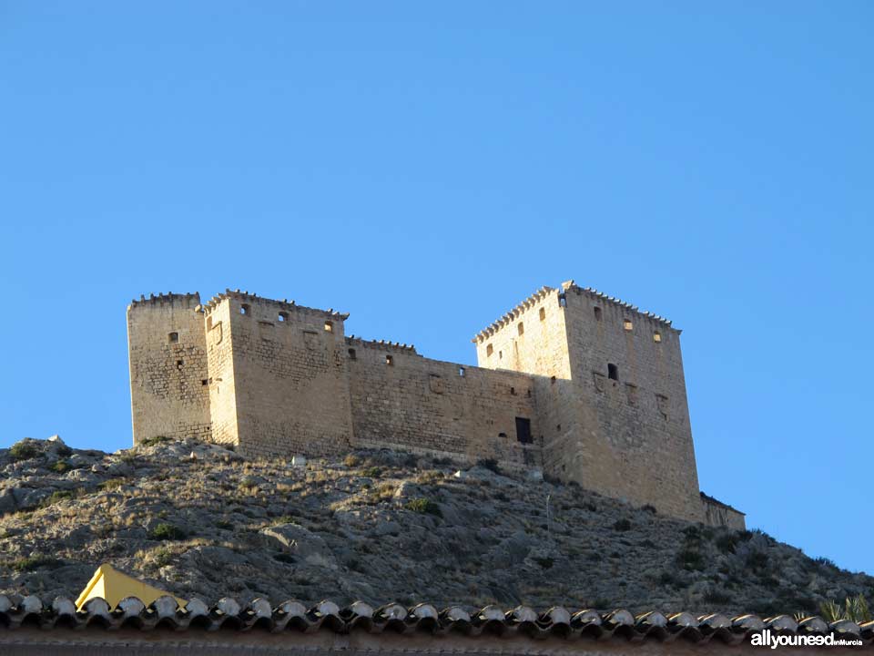 Guía de Castillos medievales en Murcia. Castillo de Los Vélez en Mula