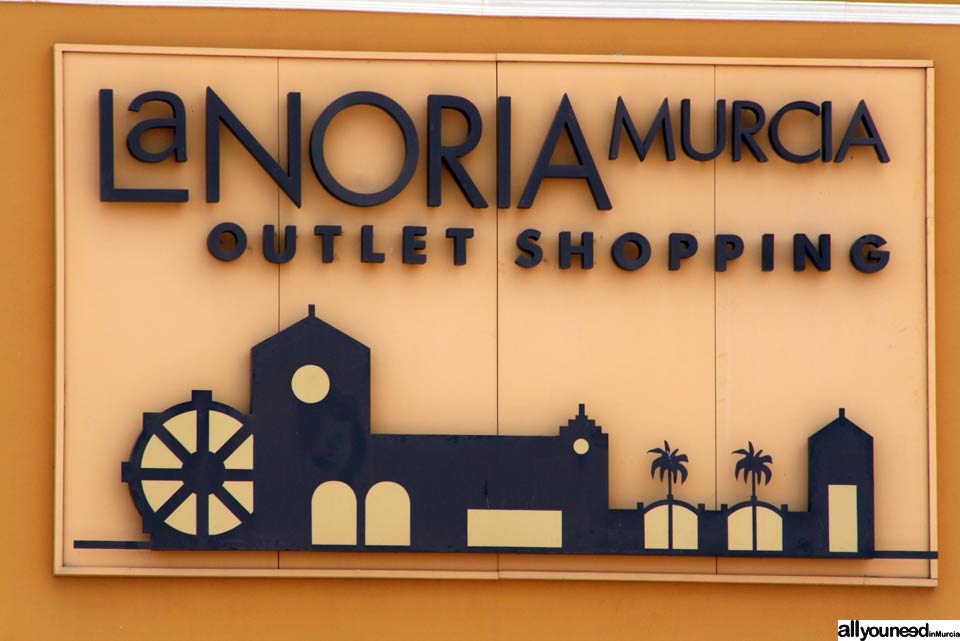 La Noria Outlet Shopping Center in Murcia