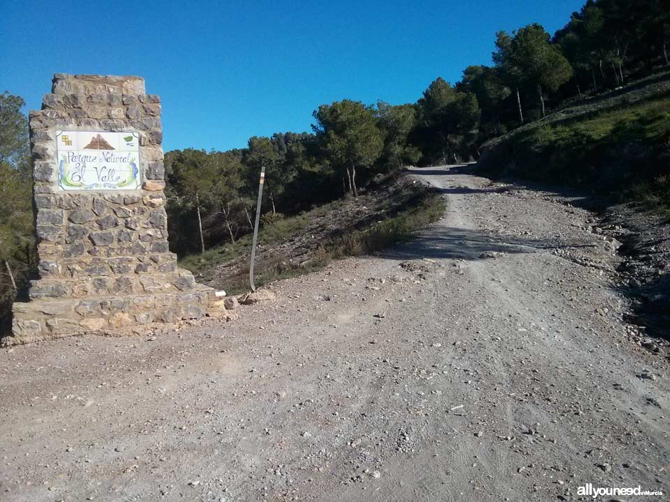 Route from Venta los civiles to Pico del Relojero. Section of trail PR-MU23