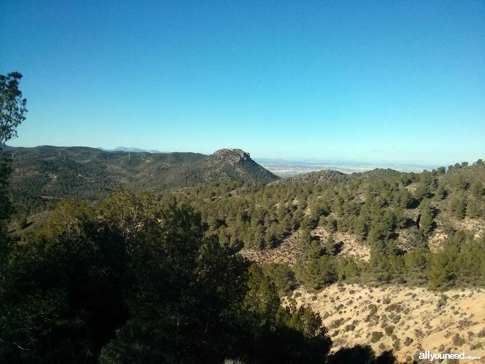 Route from Venta los civiles to Pico del Relojero. Section of trail PR-MU23