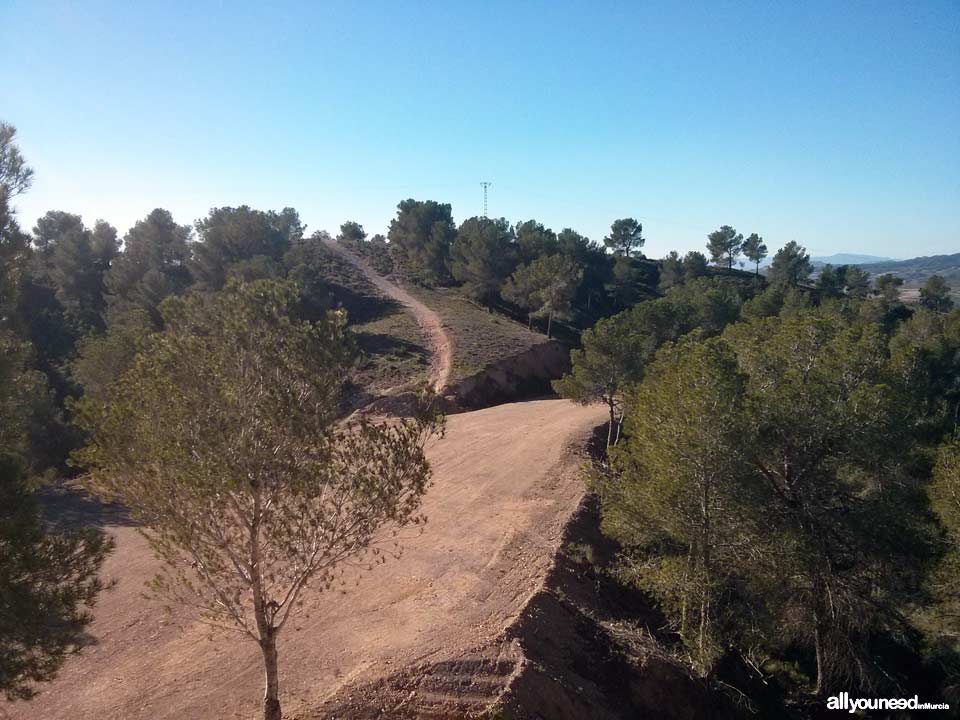 Route from Venta los civiles to Pico del Relojero. Section of trail PR-MU23