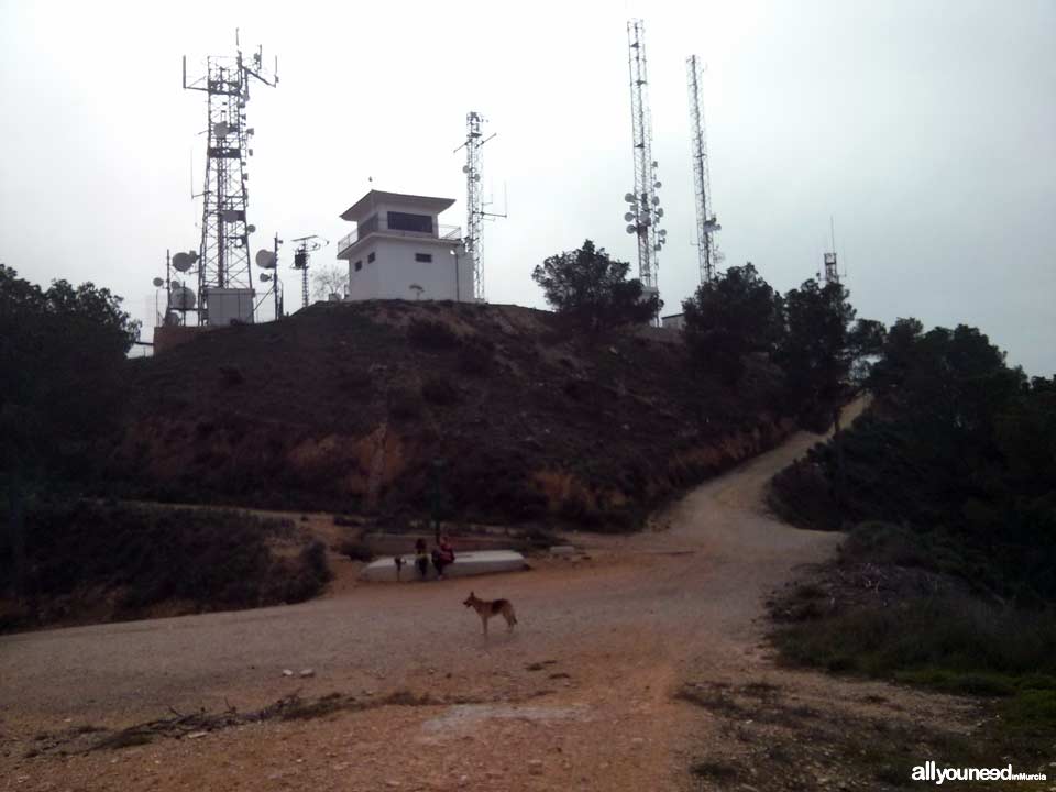 Ruta Albergue del Valle - Senda de las Columnas - Pico del Relojero. Pico del Relojero