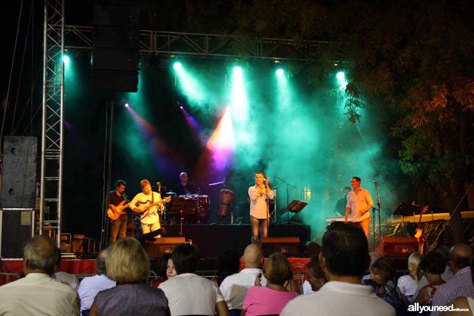 Murcia's September Fair. los Duendes musical group