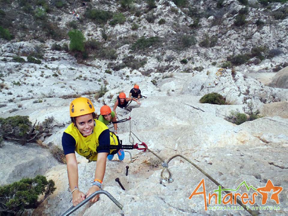 Antares Naturaleza y Aventura. Environmental education, adventure tourism.