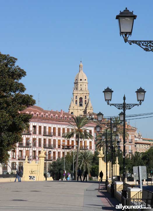 Paseo del Malecón in Murcia