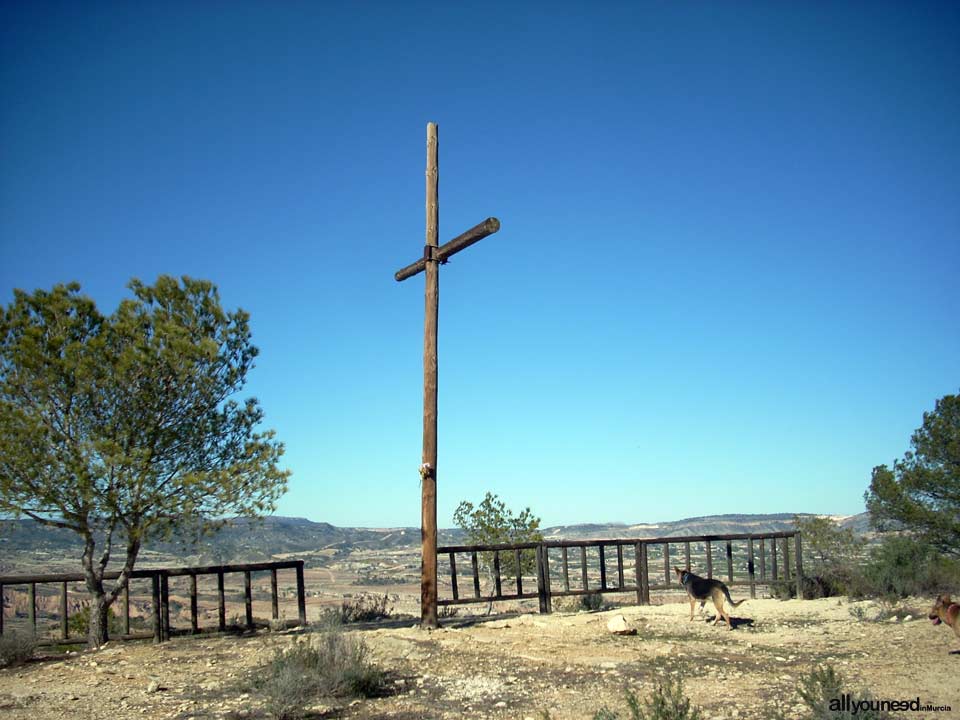 Ruta Castillo de las Paleras y Senda de la Muela SL-MU6 en Pliego. Mirador de la Cruz