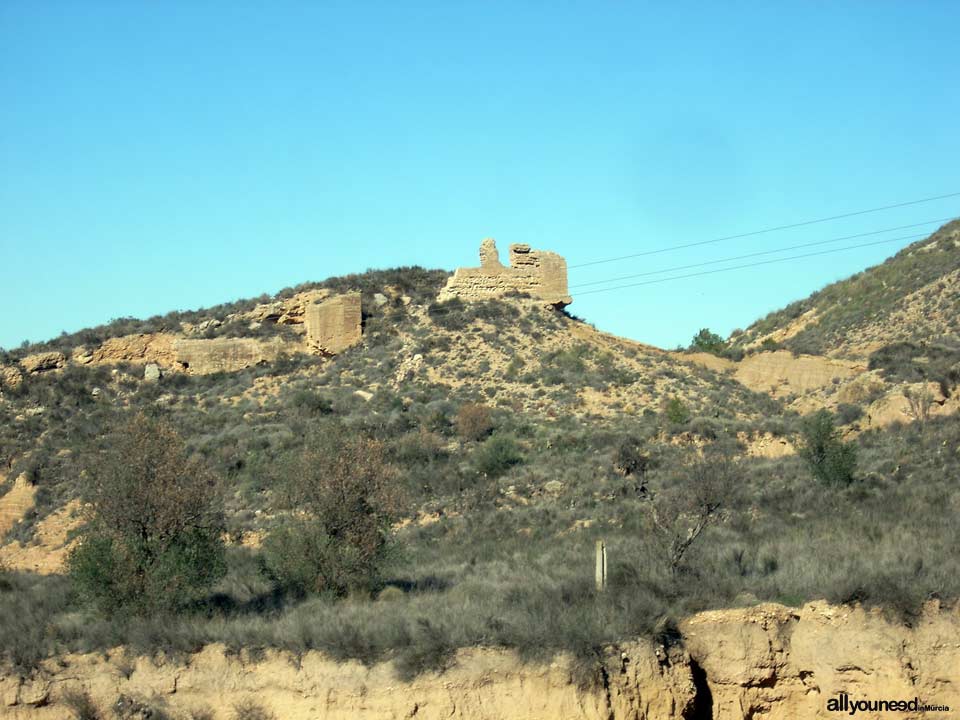 Ruta Castillo de las Paleras y Senda de la Muela SL-MU6 en Pliego. Castillo de las Paleras