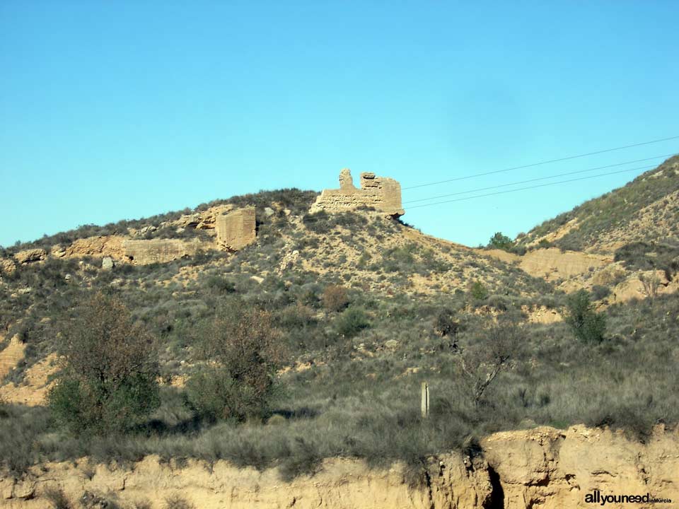 Castle of Paleras and Muela Trail, SL-MU6 in Pliego