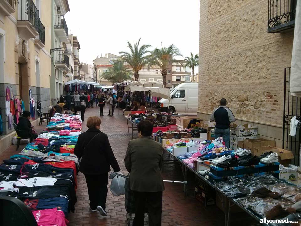 Mercado semanal de Pliego