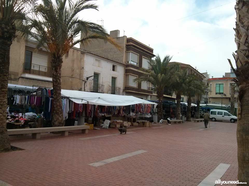 Mercado semanal de Pliego