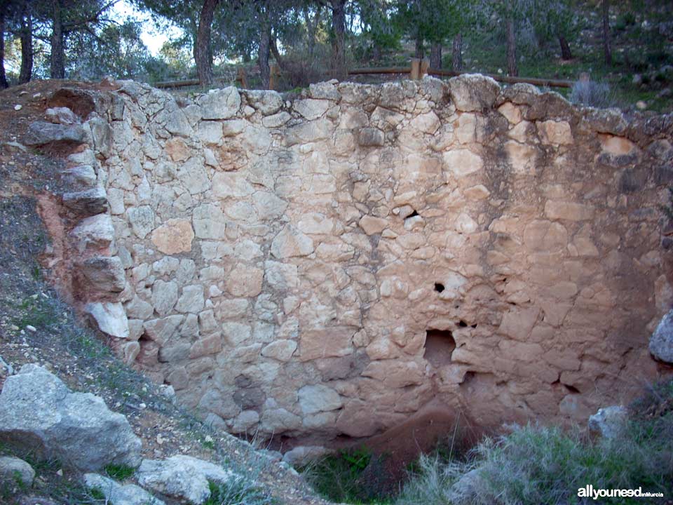 Sendero del Castillo de Ricote. Horno de cal