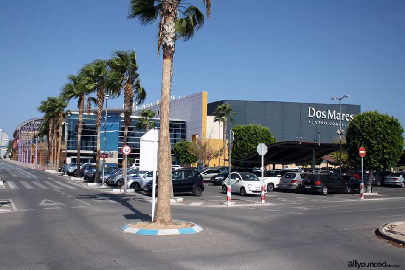 Centro Comercial Dos Mares en San Javier