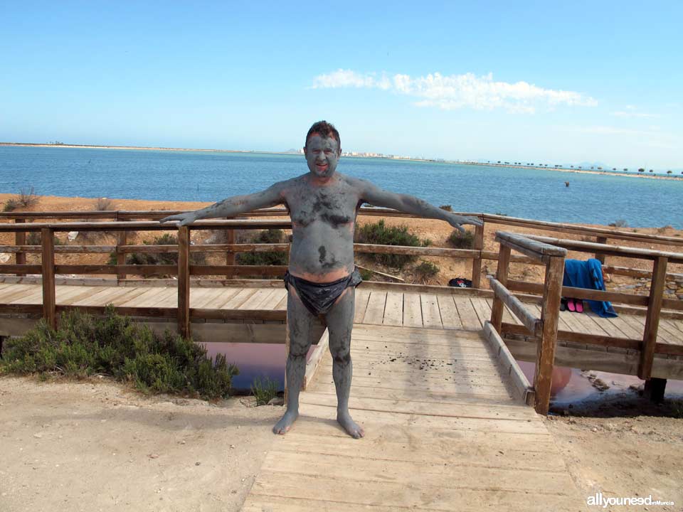 Playa de La Mota. Salinas y baños de lodo. Playas de San Pedro