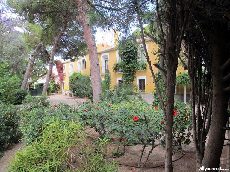 Casa Torre Mínguez en calle Padre Juan