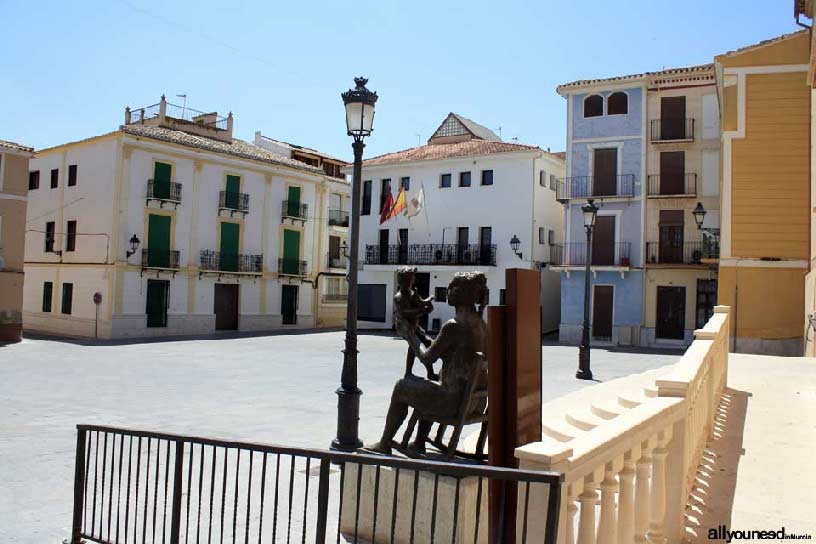 Valle de Ricote. Plaza 18 de Julio en Blanca