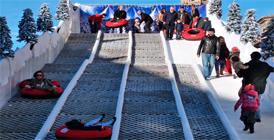 Pista de Hielo y Descenso en Trineo en Murcia 