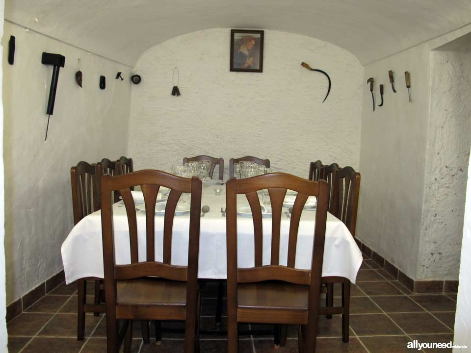 Restaurante El Fielato en Abanilla. Saborea una experiencia histórica