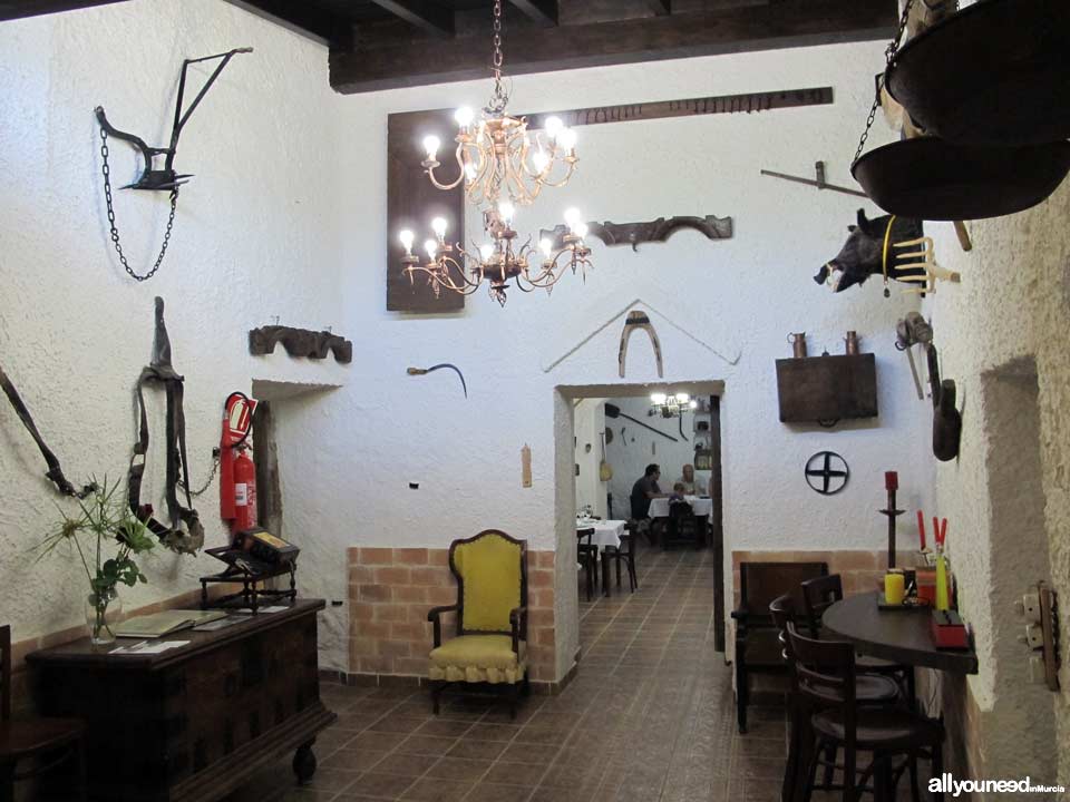 Restaurante El Fielato en Abanilla. Saborea una experiencia histórica