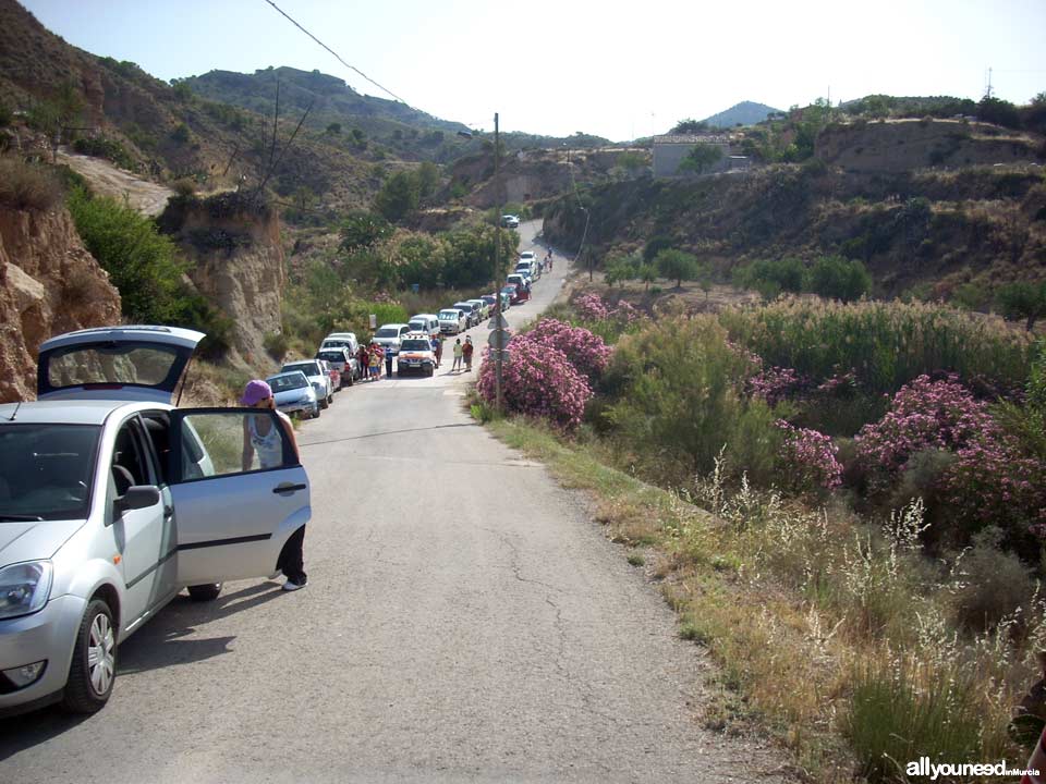 3 - Cars in La Umbría. Guided tour of Chícamo River 