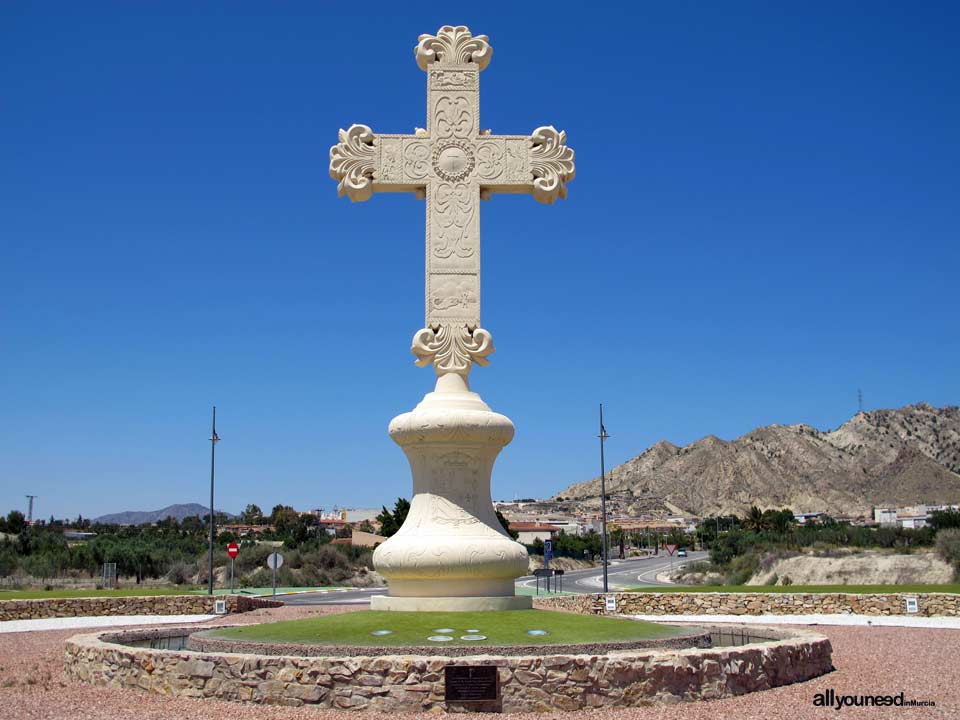 Santísima y Vera Cruz Monument 