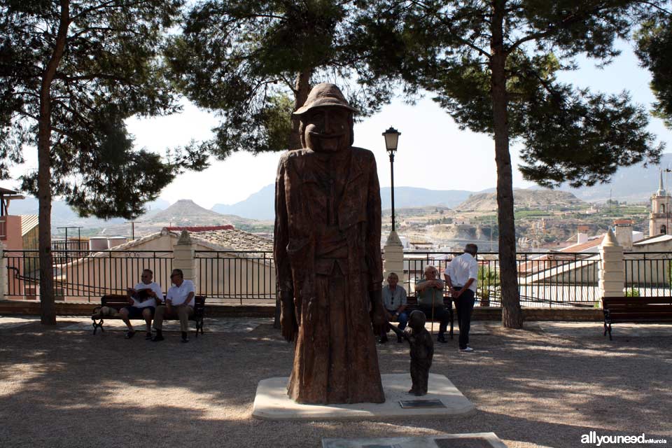 Estatua Paseo de la Ermita