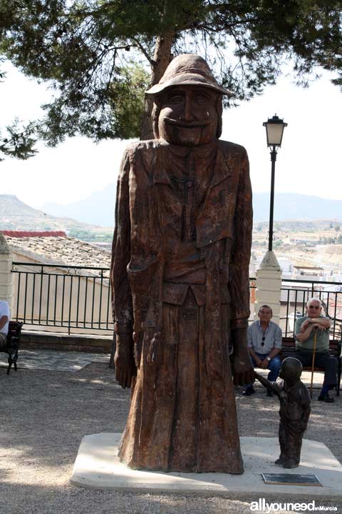 Estatua Paseo de la Ermita