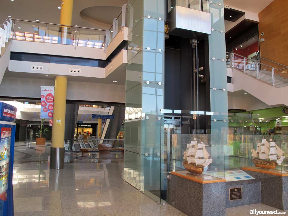 Centro Comercial Águilas Plaza