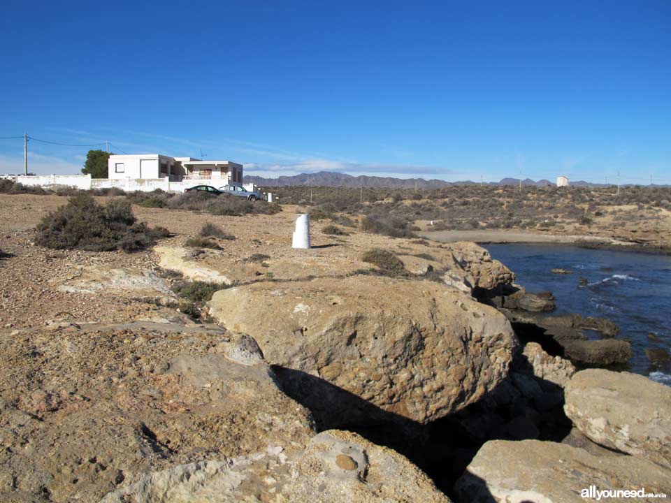 Cueva de las Palomas Cove / Mijo Cove