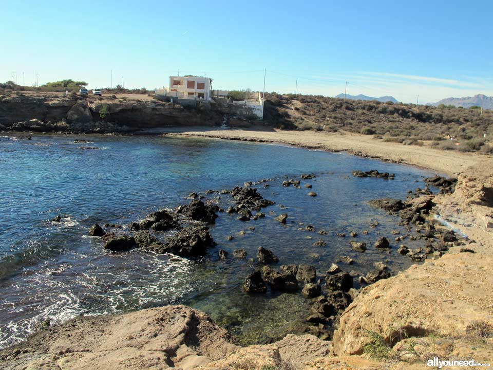 Cueva de las Palomas Cove / Mijo Cove