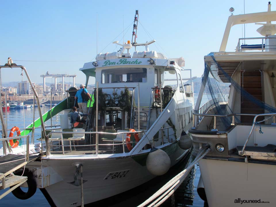 Barco Don Pancho en Águilas. Paseos en barco