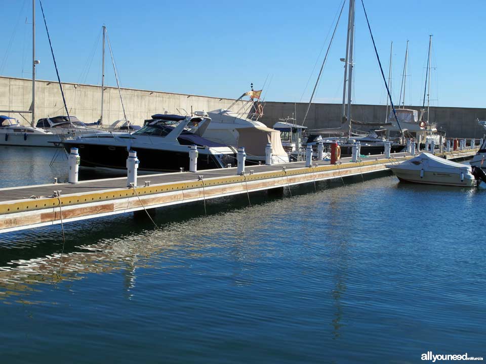 Puerto deportivo Juan Montiel