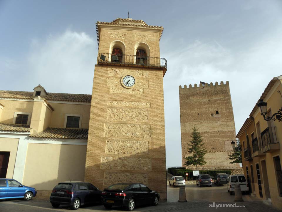 Aledo. Iglesia Santa Real y Torre del Homenaje