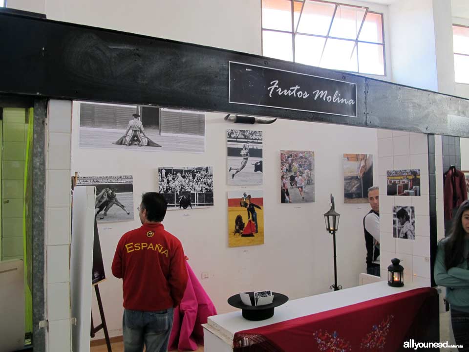 Bullfighting Art Market in Blanca. Pictures