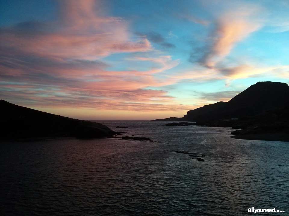 Sunset in Descargador Cove