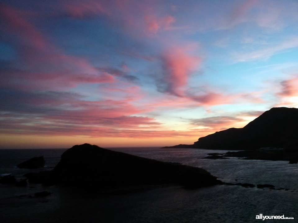 Sunset in Descargador Cove