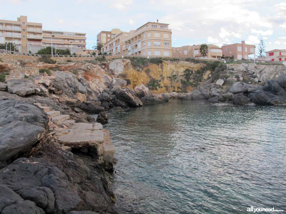Escalerillas Cove