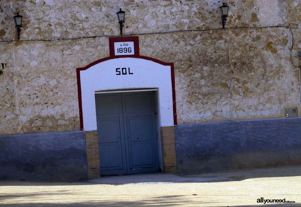 Plaza de Toros "La Caverina"