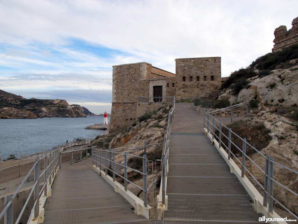 Fuerte de Navidad en el puerto de Cartagena