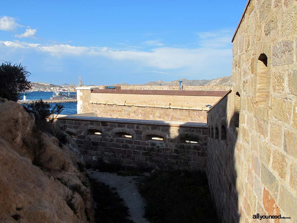 Fuerte de Navidad en el puerto de Cartagena